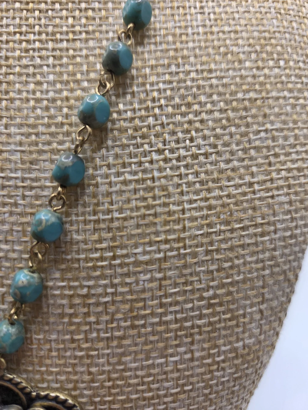 1530. Vintage Copper Tone Turquoise And Pearl Flower Necklace